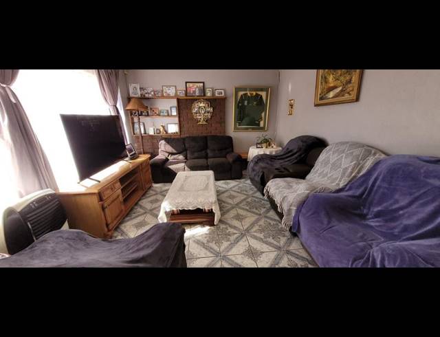 3 BEDROOM HOUSE FOR SALE IN BRACKENDOWNS